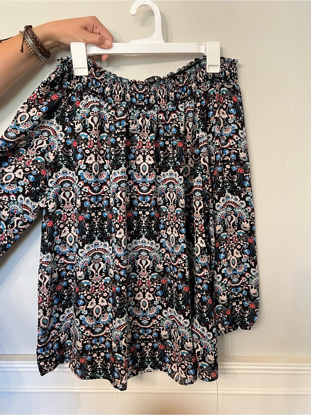Black Floral Paisley Off-Shoulder shirt